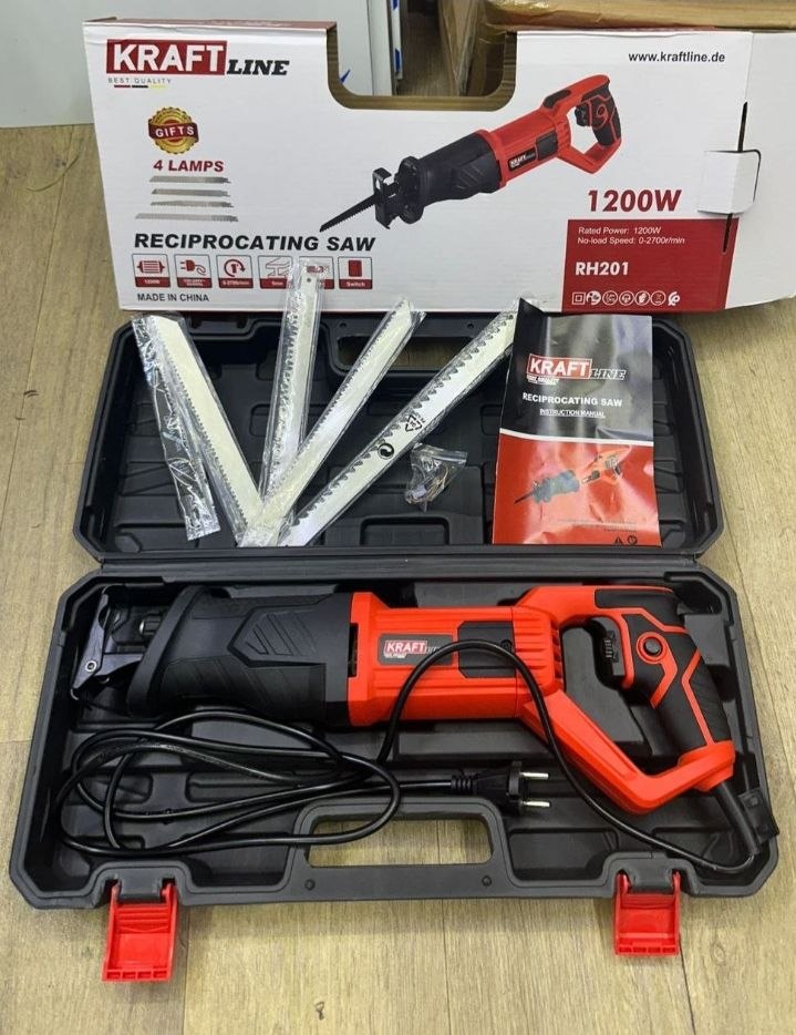 المنشار الكهربائي بقوة